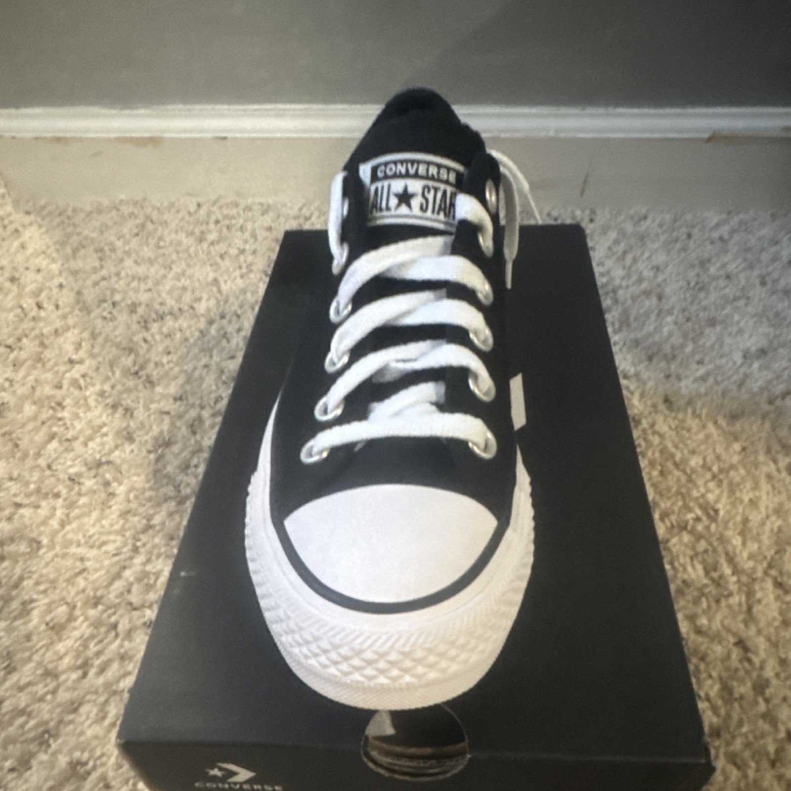 Converse Chuck Taylor All Star Madison Women's 7-  Black White Low Sneaker  thumbnail 4