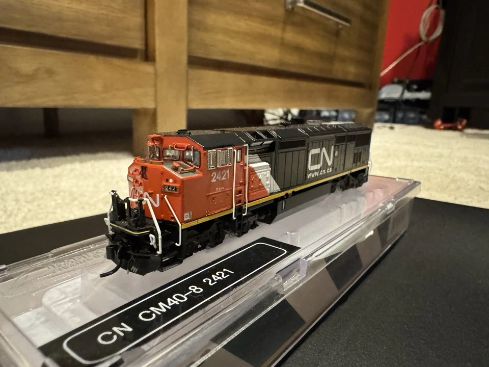 Rapido N Scale Canadian National CN Dash 8-40CM 2421 DCC ESU Loksound - Image 2 of 2
