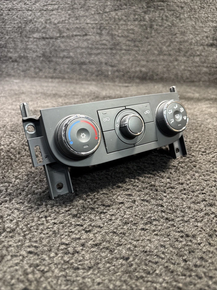 2007-2011 Chevrolet HHR AC Heat Temperature Climate Control OEM 15906840 - Image 2 of 4
