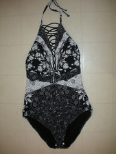 GOTTEX Black White Camellia 1 Pc High Neck Halter Style Swimsuit Sz 10 NWT