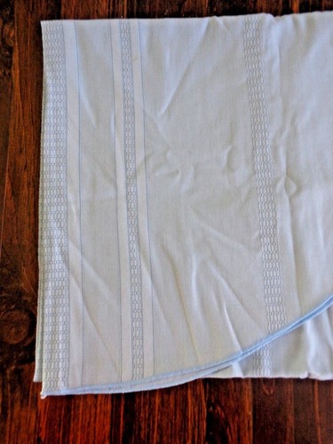 LIGHT BLUE FABRIC TABLECLOTH 68" x 50" Oval Cable Knit Stripes Linen Vintage - Picture 3 of 5