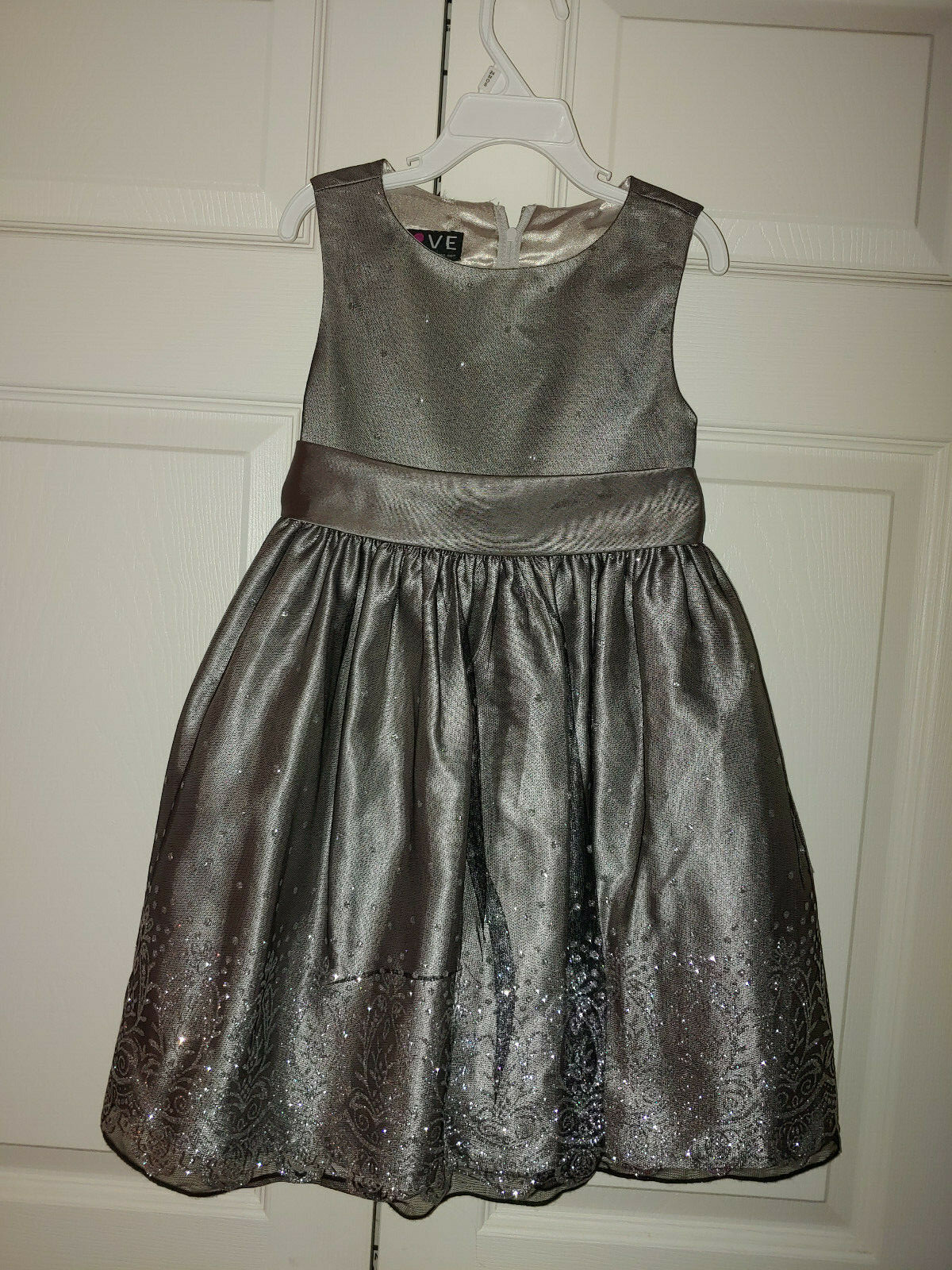 Picture 1 of 2