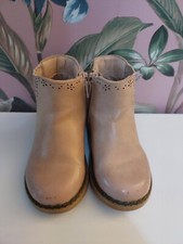 Childs boots UK child's size 5 - £4
