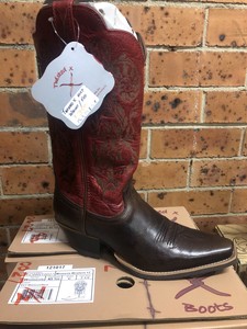 twisted cowgirl boots