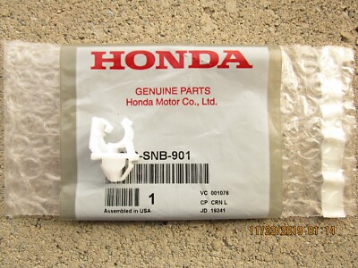 FITS: 13 - 17 HONDA ACCORD HOOD SUPPORT ROD HOLDER CLAMP RETAINER CLIP BRAND NEW