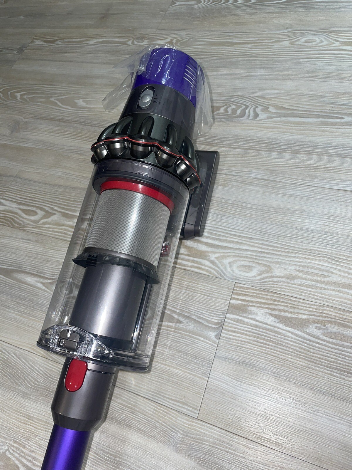 Dyson Cyclone V10 Animal Vacuum Cleaner Purple/Nickel Read