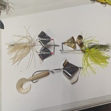 Buzz Bait Buzzbait Fishing Lures Lot Of 3 Booyah &2 Others