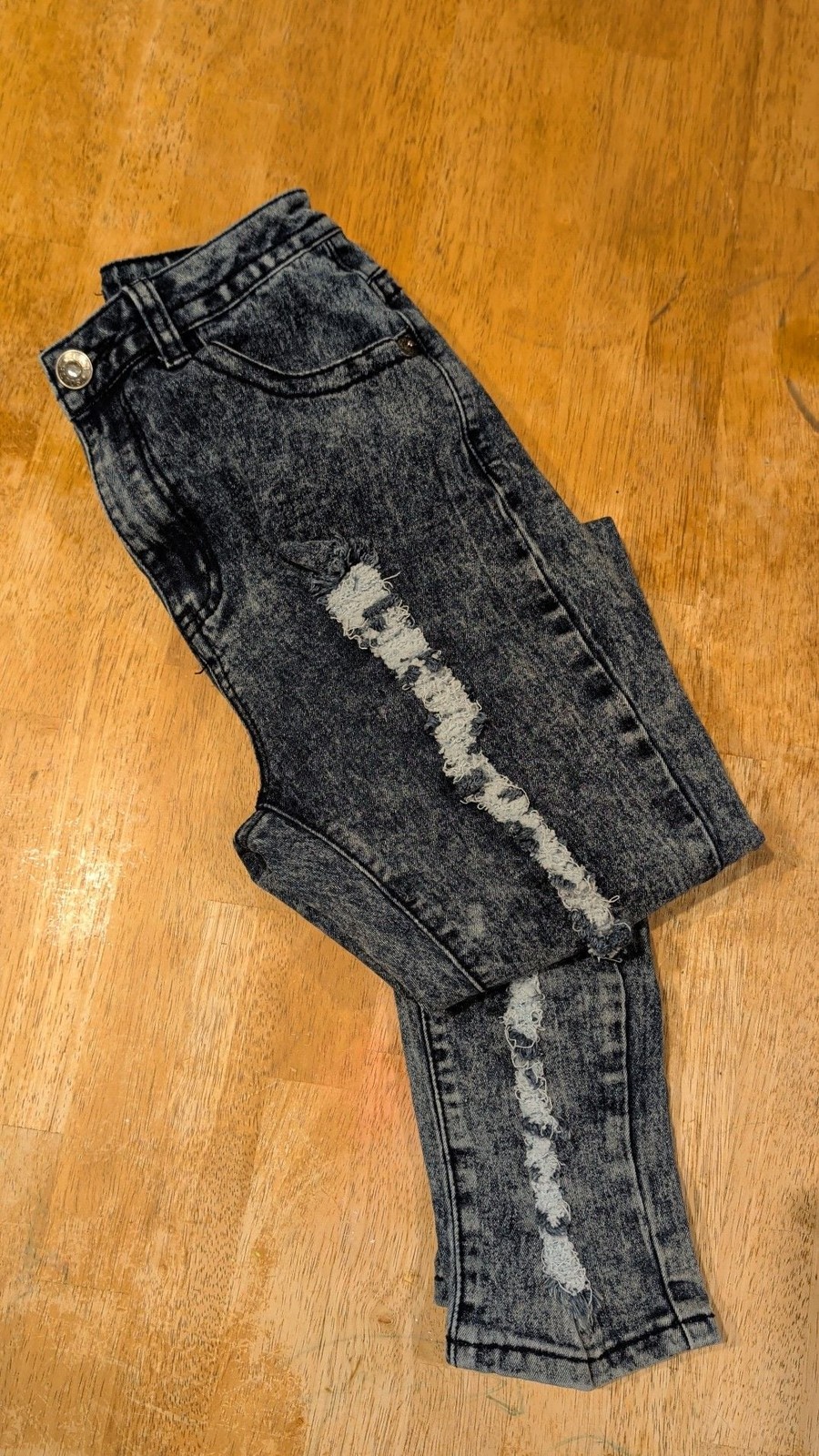 Southpole Junior Women's Size 7 Distressed Skinny Stretch Acid Wash Jeans