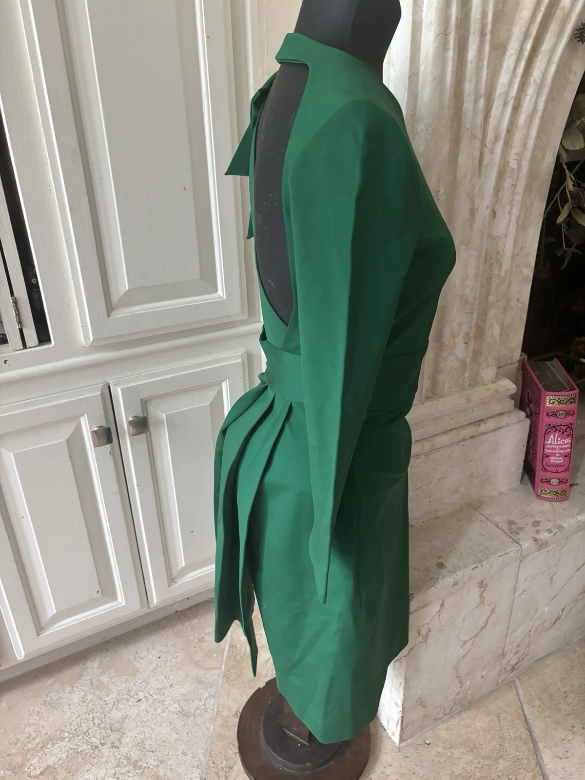 Abito nuovo senza etichette DSQUARED2 VERDE FIOCCO ACCENTO SCHIENA APERTA taglia L
