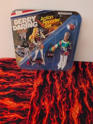 Derry Daring 1975 NOC Sealed Vintage Action Reporter Set