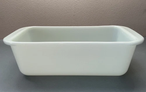 Vintage White Pyrex Loaf Pan Opal Milk Glass #213 Bread/Baking  Dish 10x5x3"
