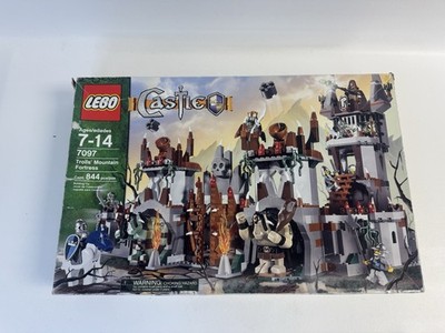 LEGO Castle 7097 Trolls' Mountain Fortress Set 98% Complete w Trolls, Manual Box