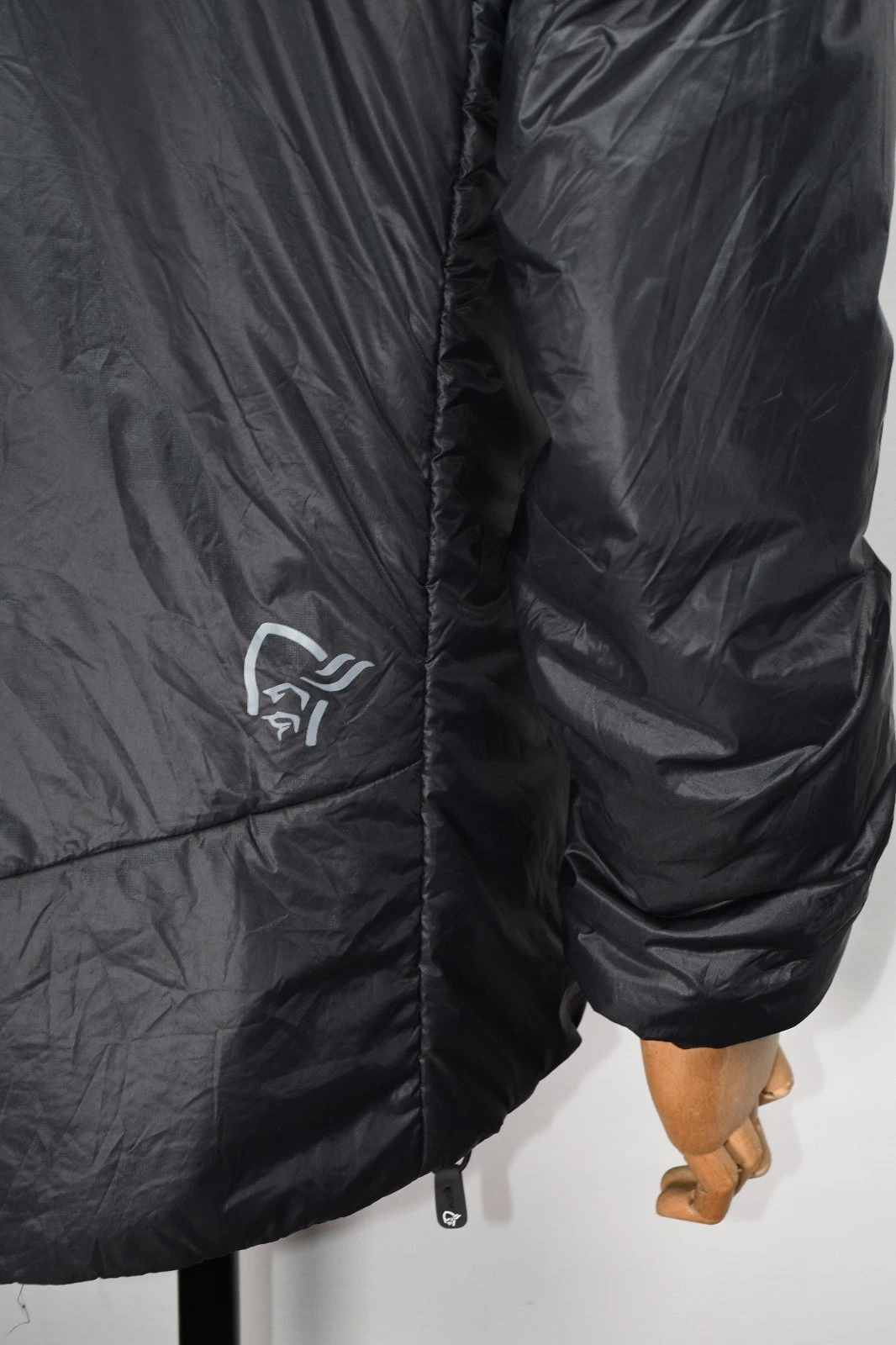 Norrona Lyngen Primaloft 60 Men's Windproof Insulation Jacket size XL  image 13