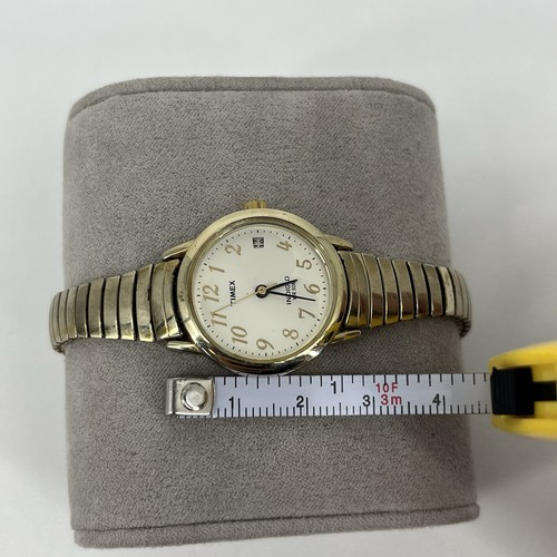 Vintage Timex Indiglo Women’s Watch Gold Tone Round Stretch Expandable Band - Picture 7 of 7
