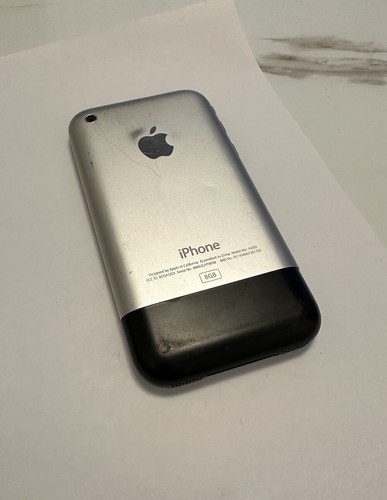Apple iPhone 1st Generation - 8GB - Black (AT&T) A1203 (GSM) D10 - Picture 16 of 17