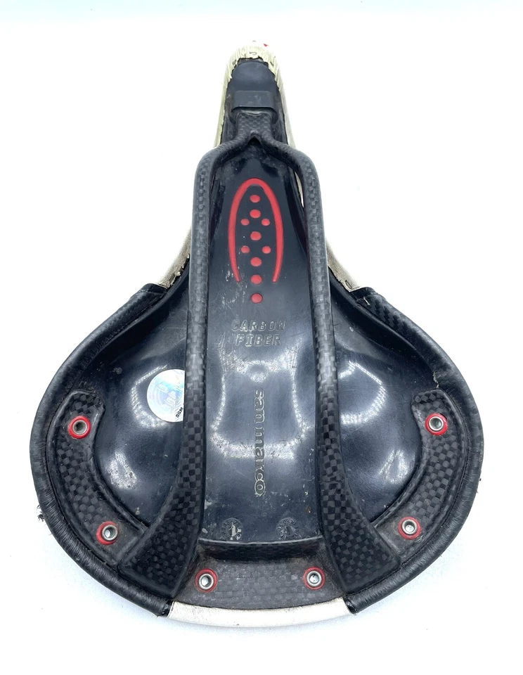 Sillín de bicicleta de carretera Selle San Marco Regal E carbono FX Foto 2 de 4