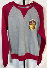 Universal Studios Wizarding World of Harry Potter Gryffindor Sweater Sz M
