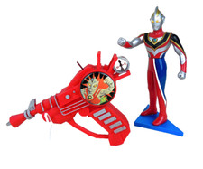 Ultraman 3D printed compass ray gun space pistol  posable figure