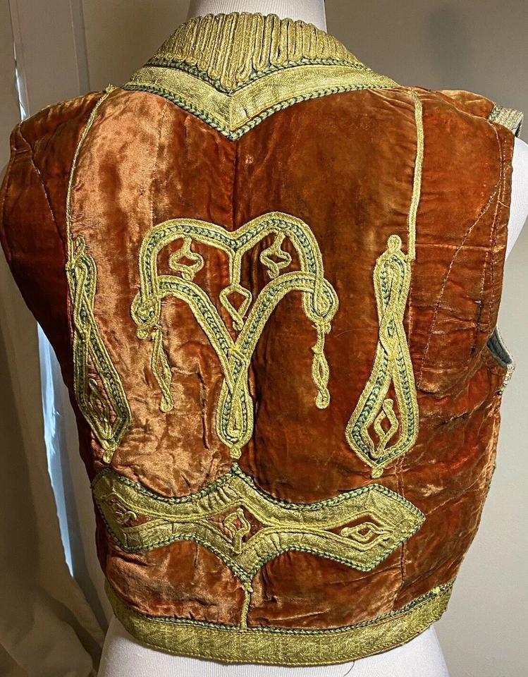 Vintage Hazara Vest Velvet with Gold Metallic Embroidery Afghan Hippie Boho Chic - Image 4 of 4