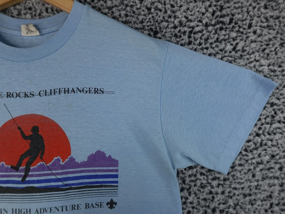 Camiseta Sport-T By Stedman Hecha en EE. UU. Puntada Única Vulture Rocks Cliffhangers Años 70 Foto 3 de 4