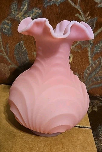 Fenton Drapery Vase Satin Rose Pink Handcrafted Art Glass Opaque Ruffle Edge