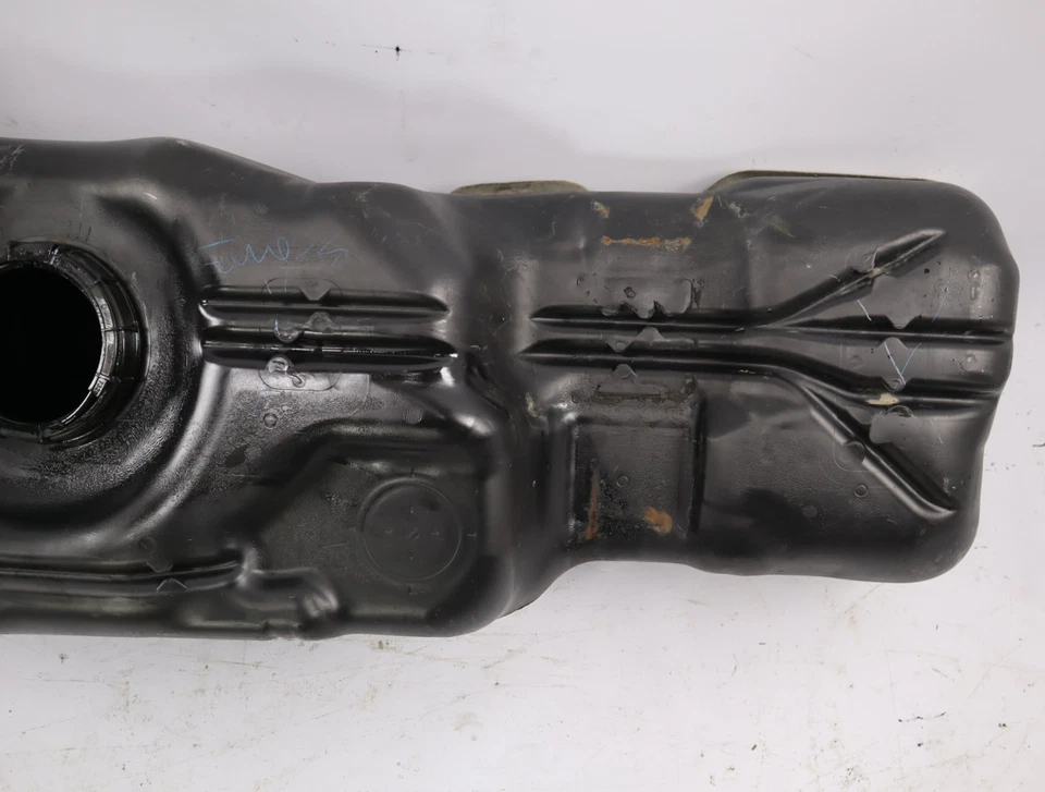 Tank Kraftstoff Angebot ISUZU D-Max II Phase 2 Space Taxi - 1.9 RECHTS 163ch - Bild 4 von 4