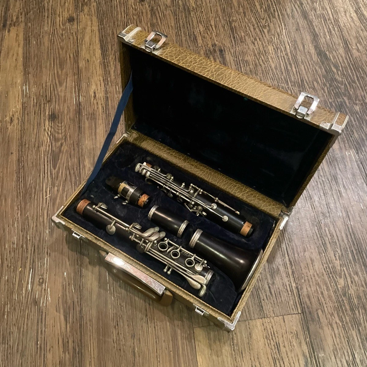 Yamaha Clarinet YCL-452 with Hard Case Used Yamaha Clarinet YCL