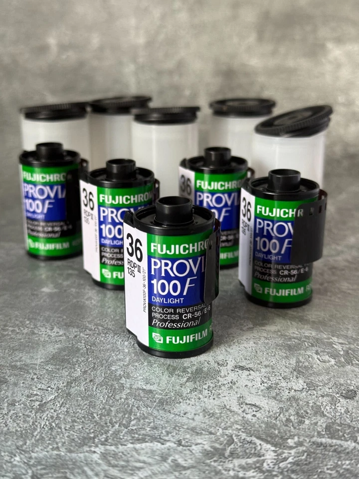 Fujifilm Provia 100F 135/36 Colour Reversal Film X5 Rolls Vintage Expiry 2005-12 - Image 4 of 4