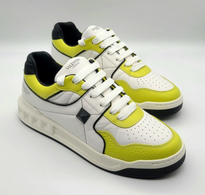 $890 / NEW VALENTINO GARAVANI Men