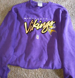 reebok purple sweatshirt