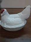 Vintage Westmoreland Milk Glass Chicken Hen on Nest Covered Dish  7"× 5.75"