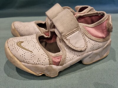 nike rift infant pink