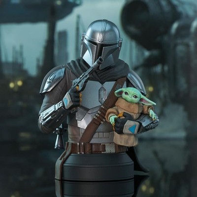 Star Wars The Mandalorian PVC Statue Büste The Mandalorian With Grogu 1/6