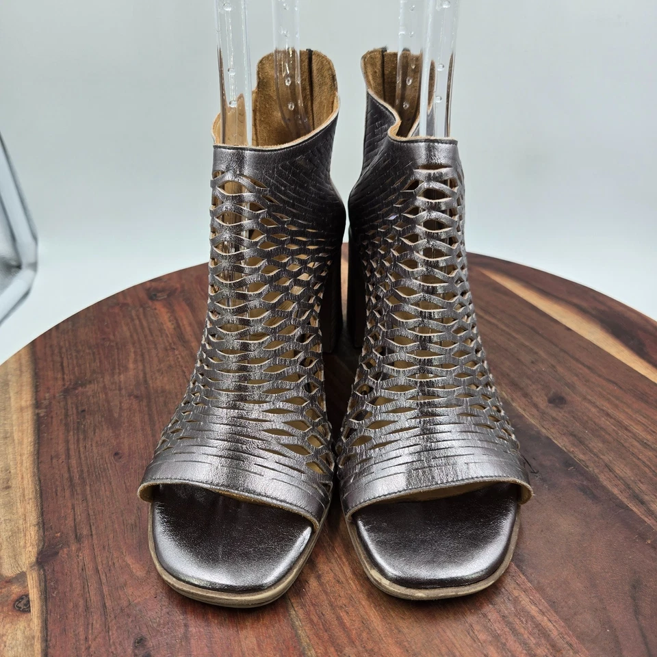 Sandalias Bueno Joey para mujer 38/7,5 cuero plateado enjaulado tacón abierto botines cremallera Foto 3 de 4