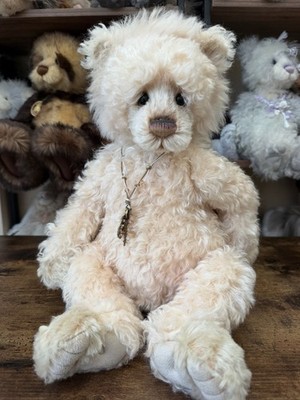 CHARLIE BEARS MOHAIR BEAR PIPE DREAM LTD TO 200 WORLDWIDE No Tags