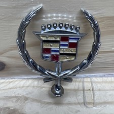 Vintage Cadillac Hood Ornament Emblem Wreath Crest Genuine Oem Classic Chrome