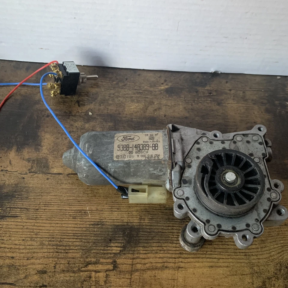 Переключатель заднего левого стеклоподъемника двигателя 1995-1997 Ford Contour Mystique новый из старых запасов LR107402 - Изображение 2 из 4