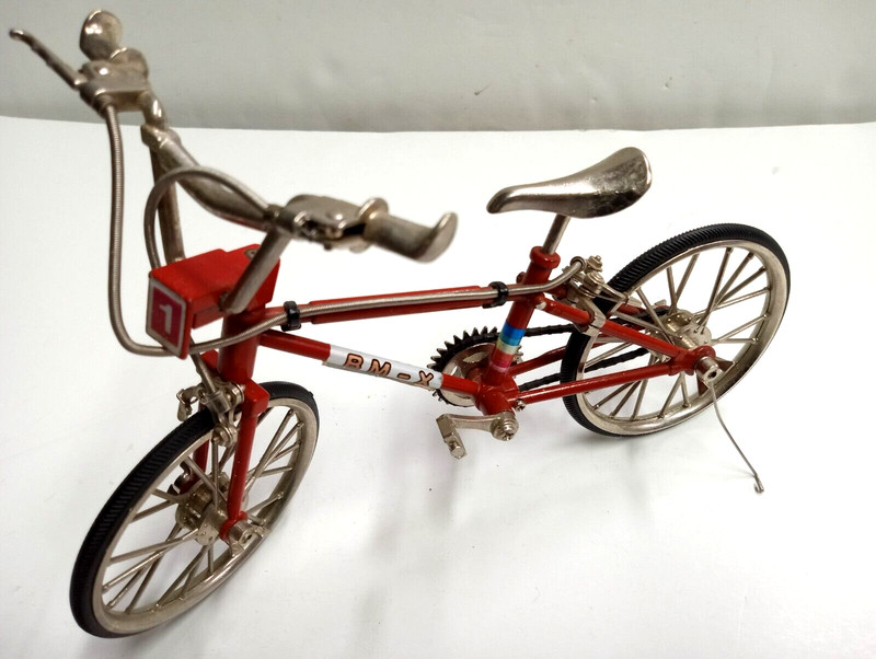 VINTAGE Bicycle 1/6 Scale BMX FREESTYLE 20 INCH BIKE Replica Diecast Metal M54