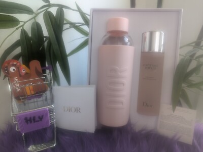Dior Gift Set Pink Water Bottle & Capture Totale Intense Lotion (5oz) Set