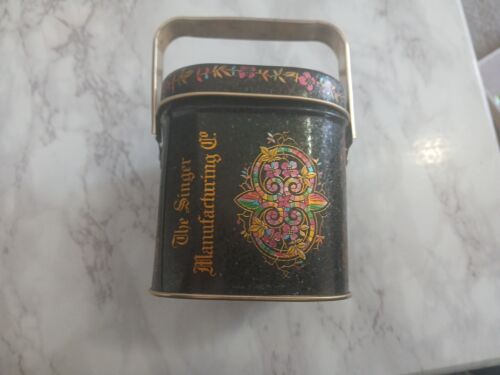 Macchina da cucire Singer Rainbow metallo latta Bristol scatola portaoggetti con coperchio e manici - Foto 5 di 9