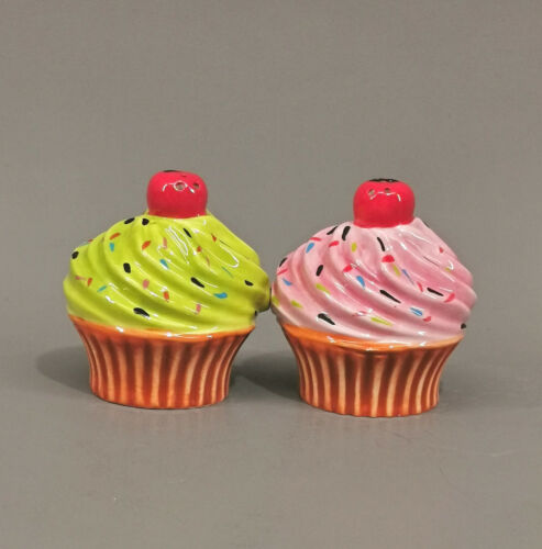 9976130 Keramik Salz- und Pfefferstreuer Cupcakes Kuchen Fairy Cake H8cm - Bild 1 von 3