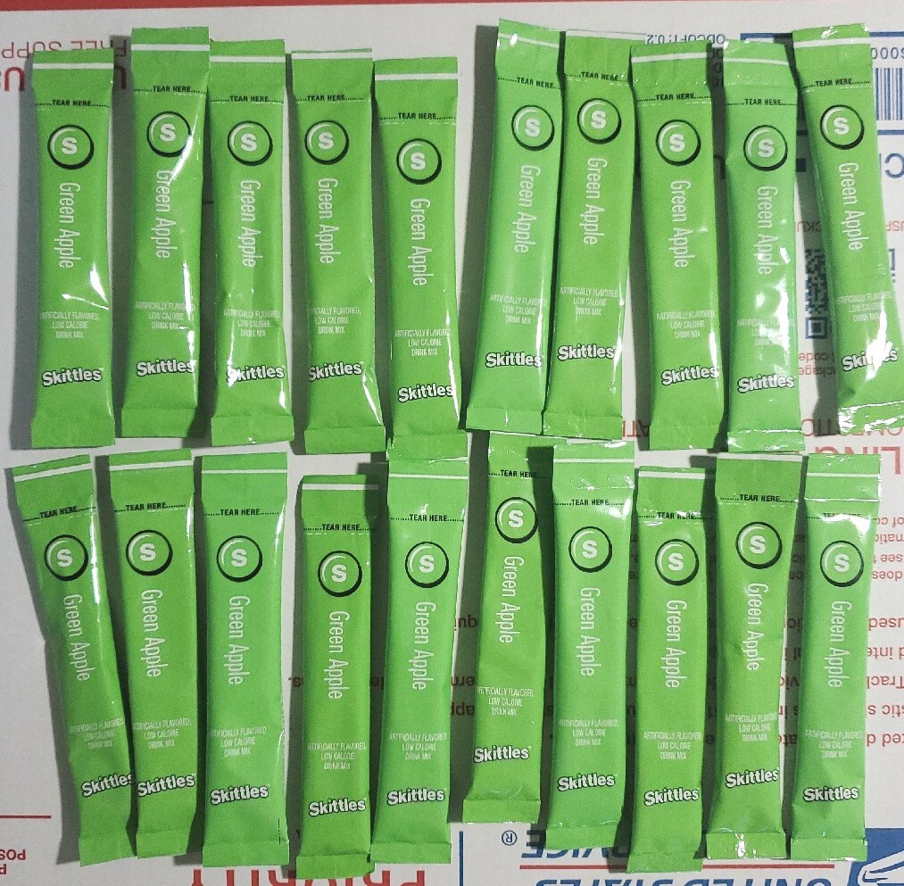 50 - Skittles Drink Mix To Go! GREEN APPLE! Singles Sachets 