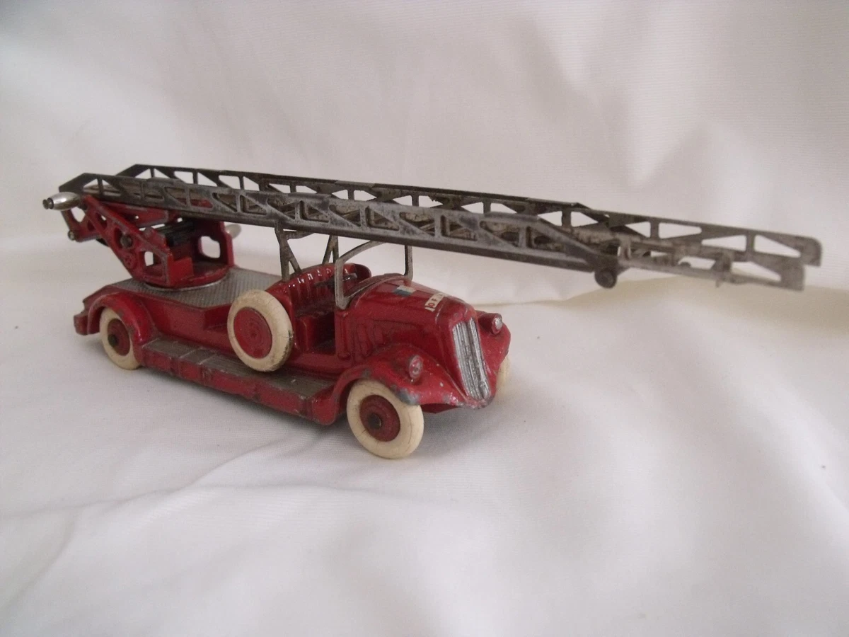 Dinky Toys n° 32D Auto-échelle de pompiers Delahaye en boite 1/43 - Collection