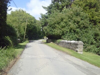 Foto 6x4 Brücke, Wimblestown, Grafschaft Dublin Ballyboghil Eine Brücke über eine UN c2010