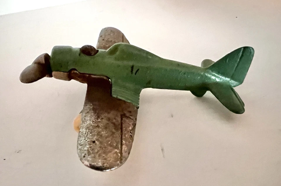 Avión de combate de ala baja de hierro fundido Hubley #2224 - DE COLECCIÓN DE 1930 - AVIÓN IMPERDIBLE Foto 2 de 4