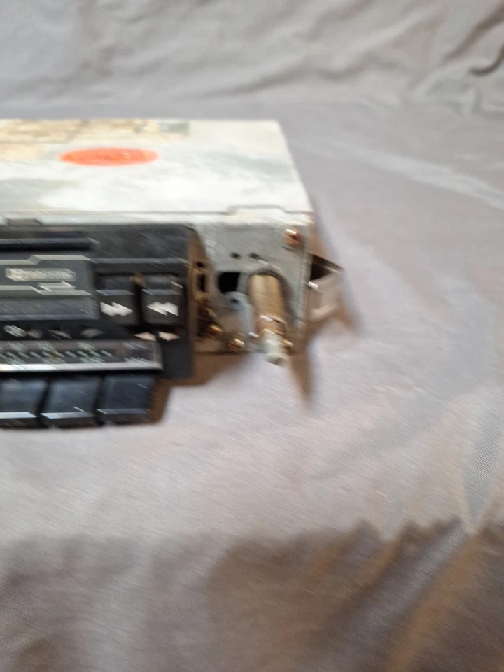 Blaupunkt  CR-2001 Radio Porsche 911, Porsche 944, Other 1978-1980 - Image 2 of 4