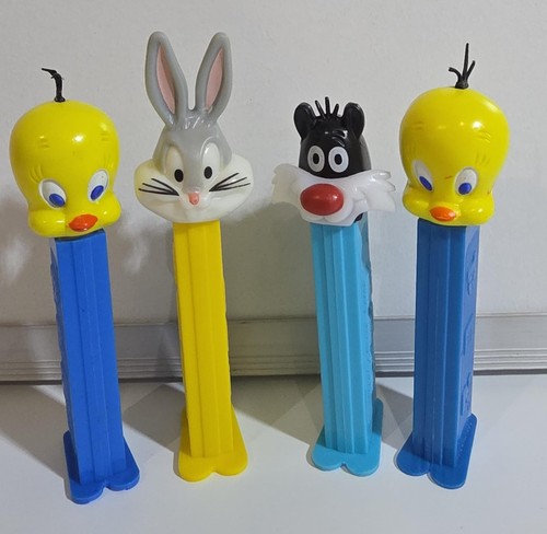 VINTAGE LOONEY TUNES PEZ DISPENSERS ~ LOT OF 4