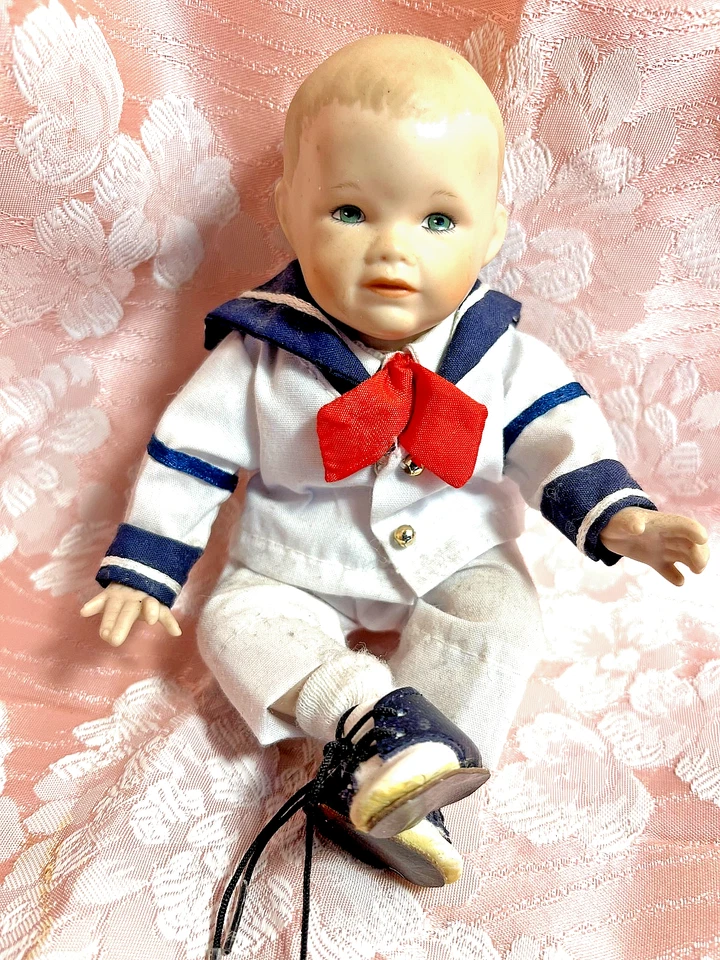 Muñecas de porcelana Ashton Drake Matthew Sailor Boy de Knowles de colección, par Foto 3 de 3