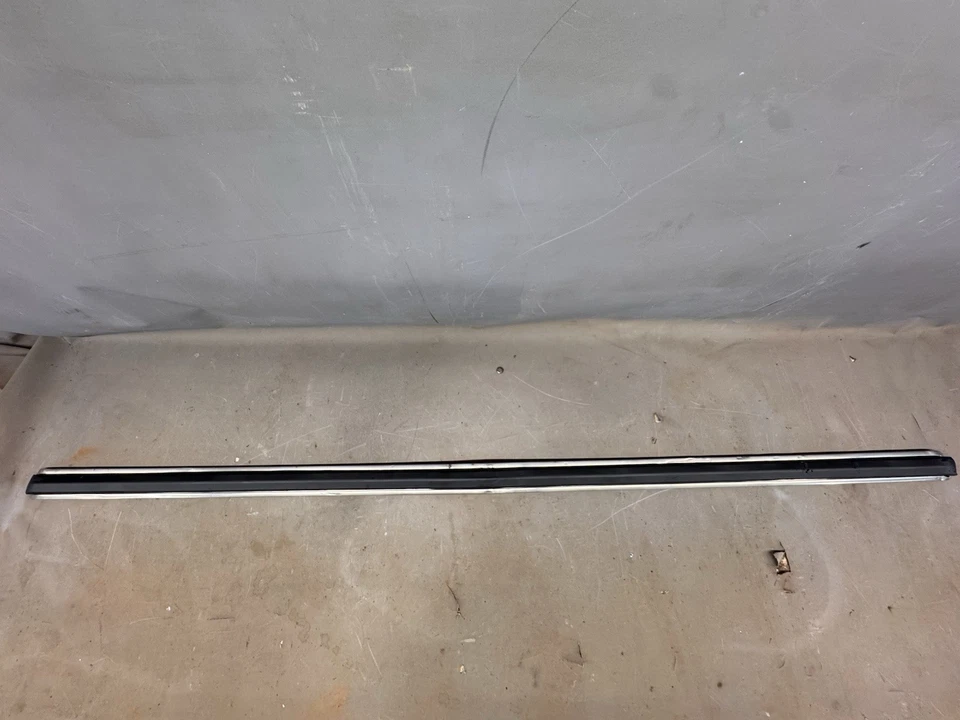 Parachoques delantero Pontiac Grand Am Can 1973-1977 moldura de tira de impacto 1974 1975 Foto 2 de 4