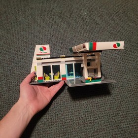 Lego City Service Station 60132 incomplete Read